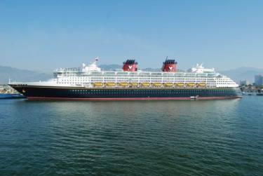 A Family Aboard the Disney Wonder Quarantined & Left Confused After ‘Viral, Contagious Outbreak’