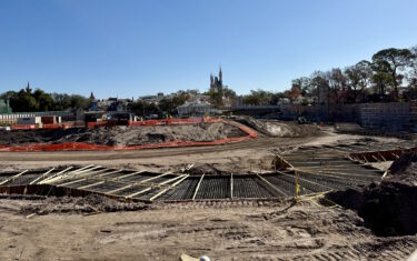 Piston Peak Construction Update: Concrete Forms and Work Near Big Thunder Mountain