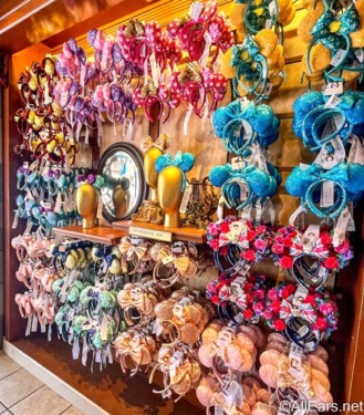 Disney Just Dropped NEW Designer Minnie Ears Online