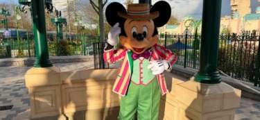 PHOTOS: Meet Mickey at the Adventure Way Promenade in Disney Adventure World!