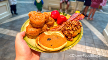 REVIEW: The ONLY Place You Can Get Churro Waffles In Disney World