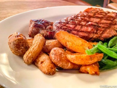 Why You’ll Always Find Me in EPCOT’s Italy Pavilion at 3 PM