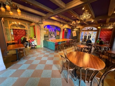 Port Royal Curios & Curiosities Closes for Jazz Club-Themed Seating Area at Disneyland
