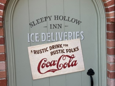 Photos: A Rustic New Sign Debuts at the Magic Kingdom’s Sleepy Hollow Refreshments