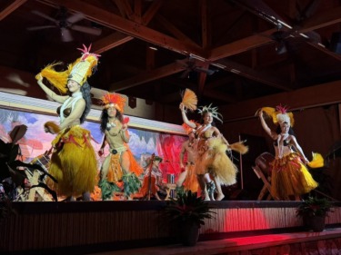 Review: Wantilan Luau at Universal Orlando has everything you’d want