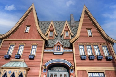 Hidden Details Abound at Arendelle Boutique in the World of Frozen at Disneyland Paris