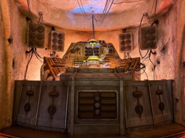 Oga’s Cantina Timeline Update Removes Reference to Star Wars: Galactic Starcruiser at Disneyland