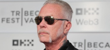 Metallica’s James Hetfield Proposes While Swimming With Whale Sharks