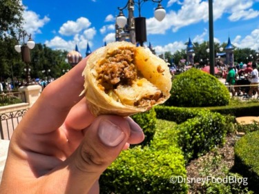 REVIEW: Yes, Cheeseburger Spring Rolls Are Still a Must-Have in Disney World