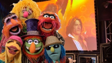 The Electric Mayhem Take Center Stage in New Post-Show First Look from Rock ‘N’ Roller Coaster Starring The Muppets
