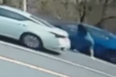 Video shows crazy road rage cat fight that has witness begging priest for ‘a blessing’