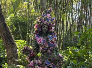 PHOTOS: DiVine Is in Full Bloom at Disney’s Animal Kingdom For Earth Day