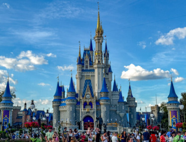 8 Perfect Loungefly Bags for Your 2026 Disney World Summer Trip