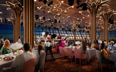 REVIEW: Hollywood Spotlight Club Aboard Disney Adventure