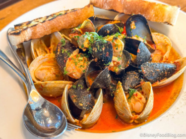 REVIEW: Why It’s Worth LEAVING The Disney World Bubble For Dinner