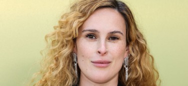 Rumer Willis Sparks Debate With Breastfeeding Post