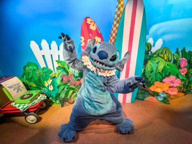 PHOTOS: See the Exclusive Stitch Meet & Greet at Disney’s Hollywood Studios!