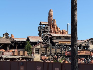 Big Thunder Mountain Railroad Updates Near Completion, Ride Queue Undergoing Final Touches