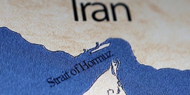 Top GOP defense voice breaks with invasion fears, says US can reopen Hormuz without ground war