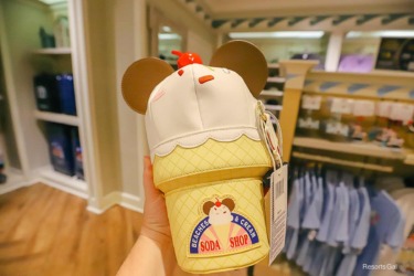 New Beaches and Cream Merchandise Collection Now Available at Disney’s Beach Club Resort