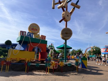 Photos: Toy Story Land Galaxy’s Edge Entrance Sign Returns After Nearly Year-Long Absence