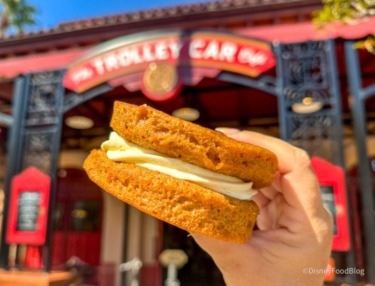We Reviewed Our 10 Favorite Snacks in Disney’s Hollywood Studios