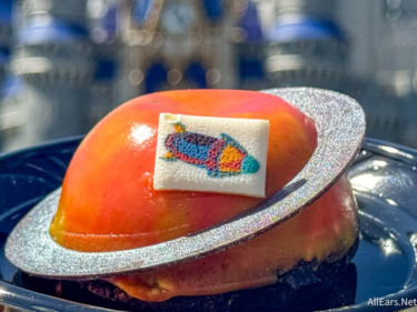 REVIEW: This $5 Disney World Treat Is Completely Out of This World — Give Us MORE!