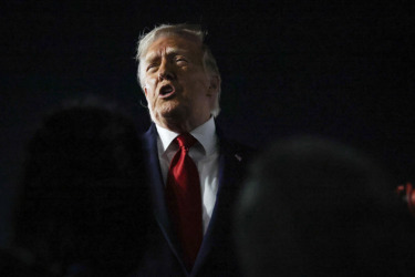 Donald Trump Threatens 100% Tariff On European Countries That Implement Digital Services Tax