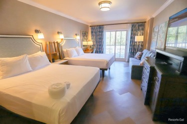 Disney Resort Hotel Room-Only Offer: Save Up to 20% This 2026 Holiday Season