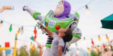Something Went Wrong at Disney World Friday Night—and Fans Are Still Waiting for Answers