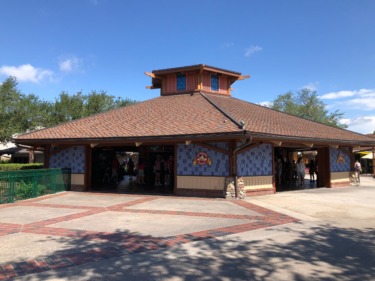 Painting Project Continues at Pin Traders in Disney Springs
