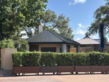 EPCOT’s La Poutinerie Chimney Finished, Geese and Maple Leaf Decorations Added