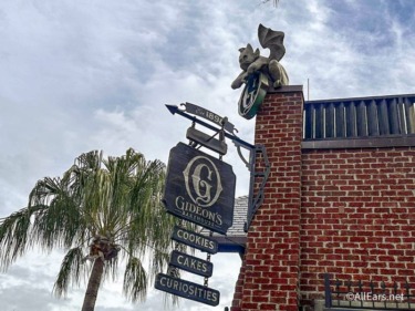 Gideon’s Bakehouse Is Turning 10: Here’s How To Celebrate (P.S. It Involves CAKE!)