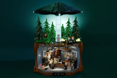 The (LEGO) Truth Is Out There: Gillian Anderson Unveils New ‘The X-Files’ LEGO Set