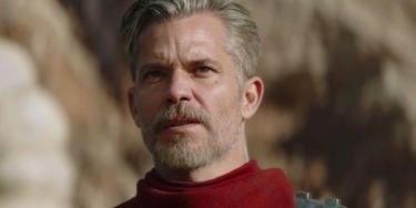 Timothy Olyphant & Pedro Pascal’s Rare Sci-Fi Team-Up Is Already a Modern Classic