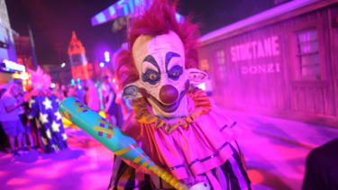 Killer Klowns from Outer Space Coming to the Streets of Halloween Horror Nights 35
