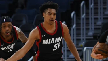 Texas A&M Guard Bryson Warren Enters Transfer Portal in Surprising Move