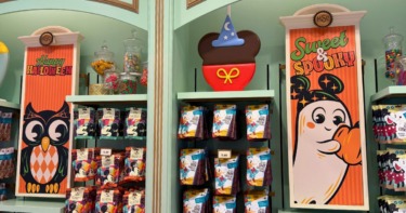 PHOTOS: Halloween Has Crept Into Main Street Confectionery!