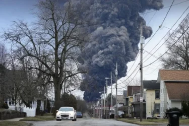 Officials hid models warning of lethal gas risks before East Palestine burn, docs show