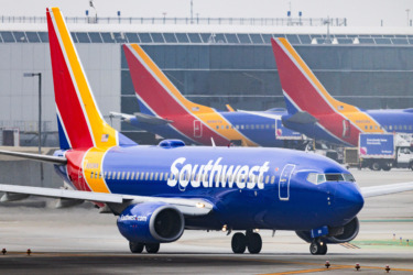 Airlines push back on increased ICE enforcement at airports: WSJ