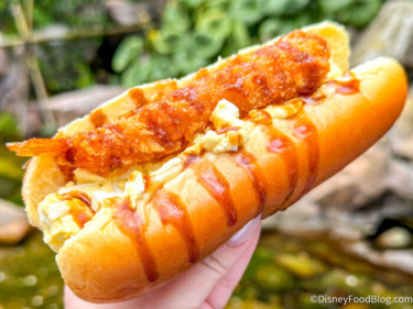 REVIEW: This New EPCOT Sandwich Surprised Us In The BEST Way