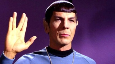 Leonard Nimoy Created The Nerve Pinch To Keep Star Trek From Becoming Slapstick