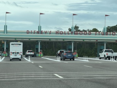 New Lane Dividers Installed at Disney’s Hollywood Studios’ Toll Plaza