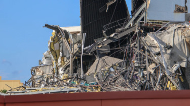 Poseidon’s Fury Building Continues to Come Down at Universal Islands of Adventure