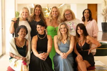 Stream It Or Skip It: ‘Mom Knows Best?’ On Netflix, Where Moms Bet Prize Money Trying To Predict How Their Kids Respond To Reality Show Challenges