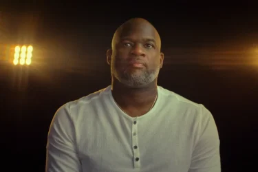 Stream It Or Skip It: ‘Untold: The Testimony of Vince Young’ on Netflix, a Documentary Outlining the Trials and Tribulations of an Infamous NFL Flameout