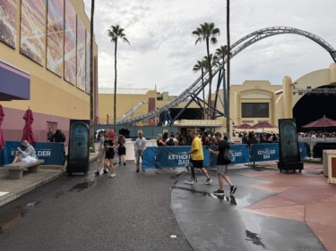 Keyholder Bar at Halloween Horror Nights 35 Is Just a Snack Stand