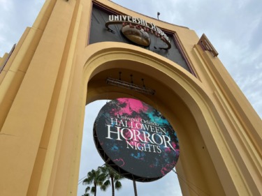 Universal Shares Video Explaining Stay & Scream Early Process for Halloween Horror Nights 35
