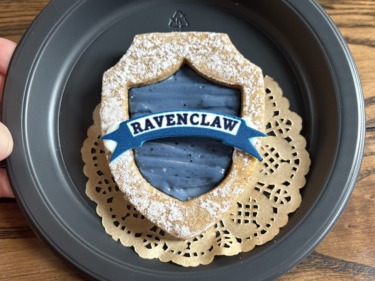 REVIEW: Ravenclaw Blueberry Linzer Cookie at Universal Studios Florida