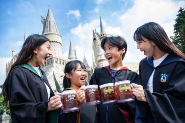 Harry Potter 25th Anniversary Mug and More Merchandise Arrives at Universal Studios Japan